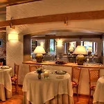 Cresta Et Duc Hotel